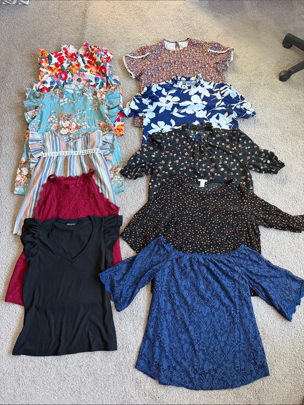GUC XL Mix of Floral & Lace Blouses - 10 Multi Color Tops